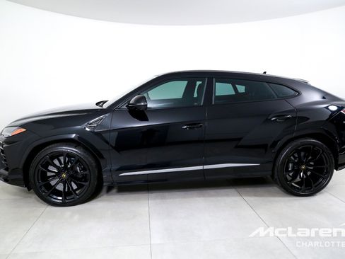 Used 2021 Lamborghini Urus image 5