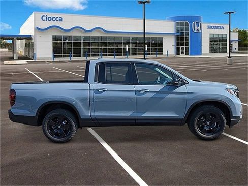 New 2026 Honda Ridgeline Black Edition image 6