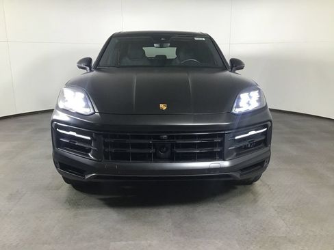Certified 2024 Porsche Cayenne S AWD/4WD image 10