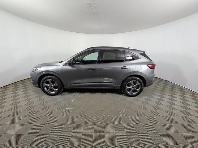 Used 2024 Ford Escape ST-Line w/ Tech Pack #1 AWD/4WD image 18