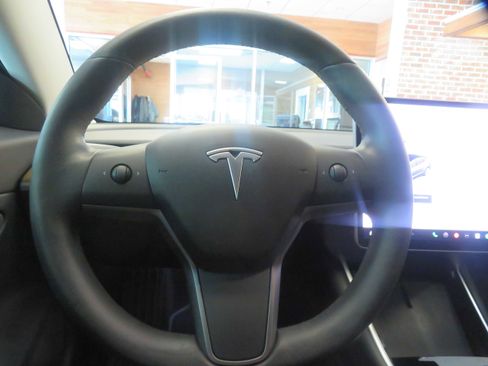 Used 2019 Tesla Model 3 Performance AWD/4WD image 31