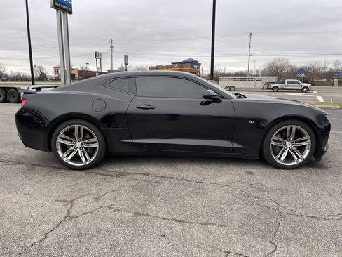 Used 2017 Chevrolet Camaro SS image 4