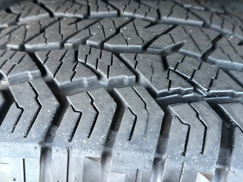 Used 2024 Nissan Frontier PRO-4X w/ Technology Package image 26