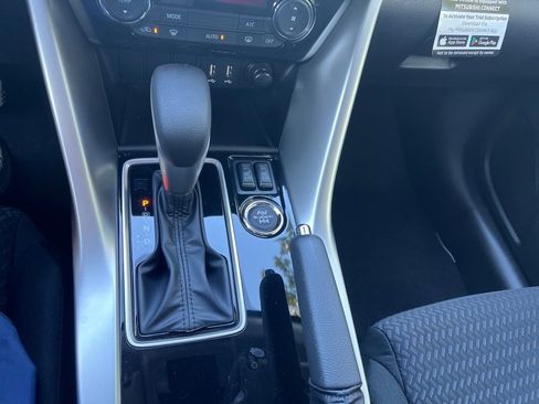 New 2024 Mitsubishi Eclipse Cross LE image 27