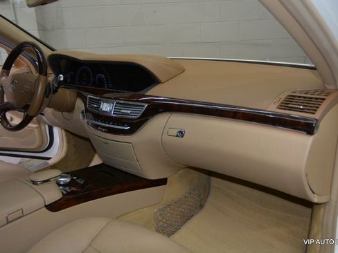 Used 2013 Mercedes-Benz S 550 4MATIC image 12