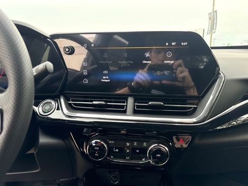 New 2026 Chevrolet Trax RS w/ Driver Confidence Package FWD image 18