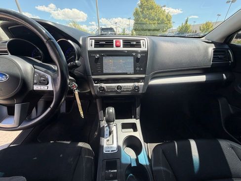Used 2017 Subaru Legacy 2.5i Premium AWD/4WD image 27