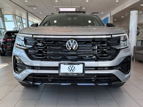 New 2025 Volkswagen Atlas Cross Sport SEL R-Line image 3