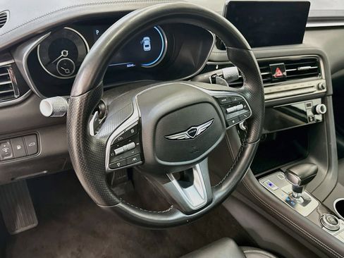 Used 2025 Genesis G70 2.5T AWD/4WD image 18