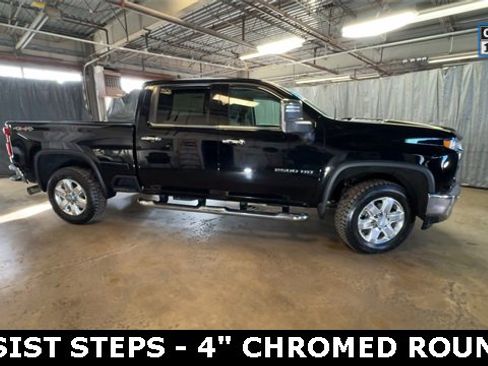 Used 2020 Chevrolet Silverado 2500 LTZ w/ LTZ Premium Package image 4