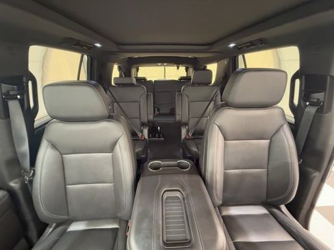 Used 2021 Chevrolet Tahoe LT image 32