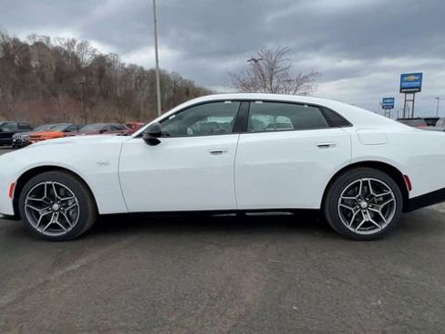 New 2026 Dodge Charger R/T AWD/4WD image 5