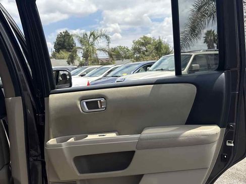 Used 2014 Honda Pilot EX image 13