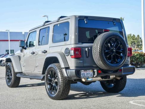 Used 2023 Jeep Wrangler Sahara image 10