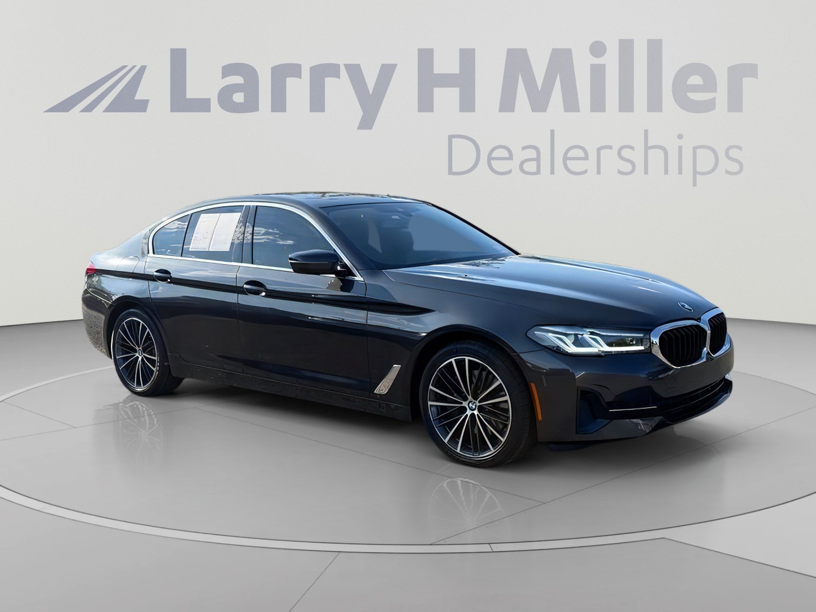 Used 2023 BMW 540i w/ Premium Package RWD image 7