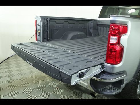 Used 2025 Chevrolet Silverado 2500 LT w/ Safety Package AWD/4WD image 22