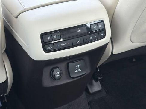 Used 2020 Hyundai Palisade Limited image 23