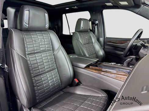 Used 2022 Cadillac Escalade Sport Platinum image 36