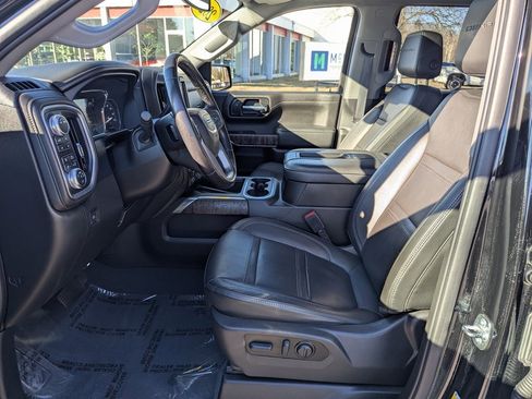 Used 2022 GMC Sierra 1500 Denali w/ Denali Premium Package image 16