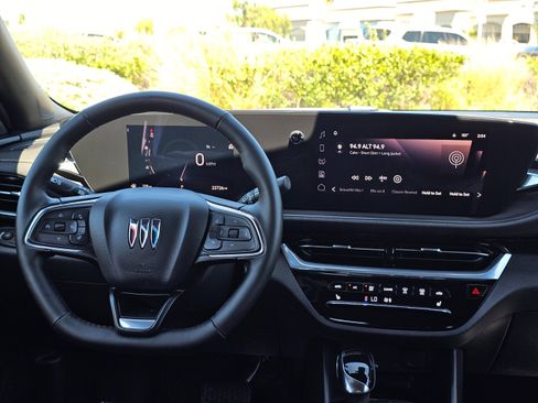 Used 2024 Buick Envista Avenir FWD image 26