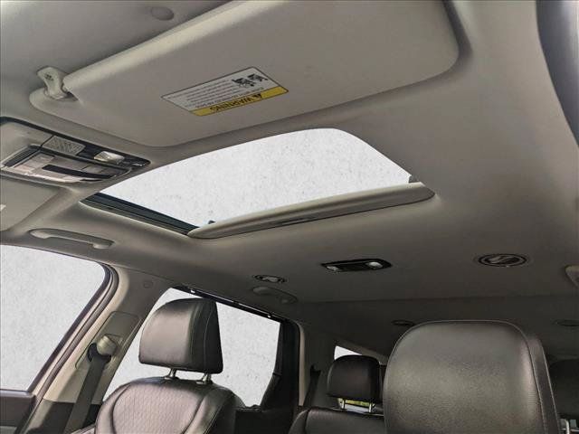 Used 2022 Hyundai Palisade SEL w/ 8P Bench Seat Package FWD image 16