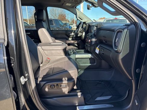 Used 2021 Chevrolet Silverado 2500 LTZ w/ LTZ Plus Package image 28