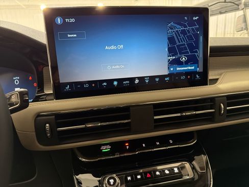 New 2026 Lincoln Corsair Premiere FWD image 17