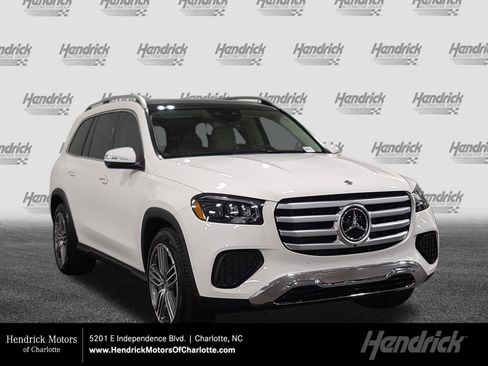 New 2026 Mercedes-Benz GLS 450 4MATIC image 1