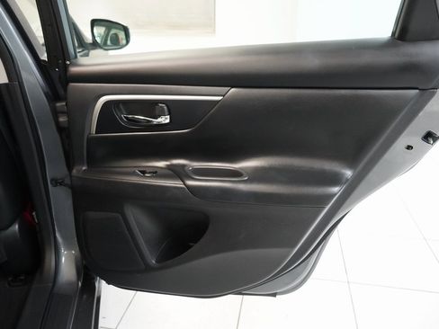 Used 2016 Nissan Altima 2.5 SL w/ 2.5 Technology w/LED Package image 28