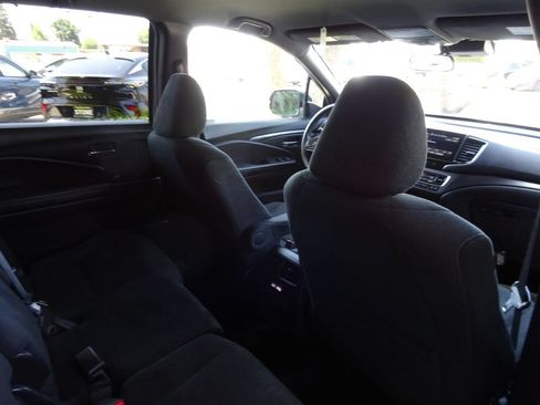 Used 2022 Honda Pilot Sport image 21