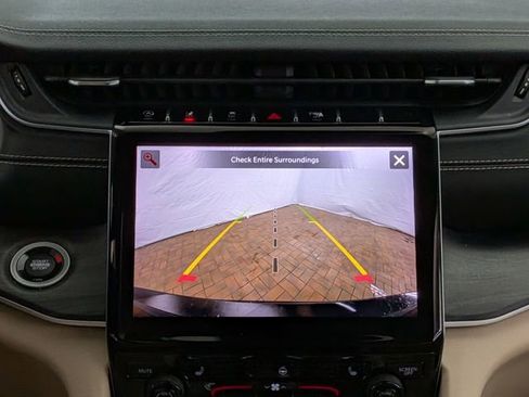 Used 2021 Jeep Grand Cherokee L Limited image 37