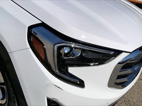 Used 2020 GMC Terrain SLT image 28