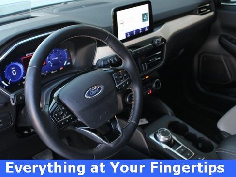 Used 2022 Ford Escape Titanium w/ Titanium Elite Package image 2