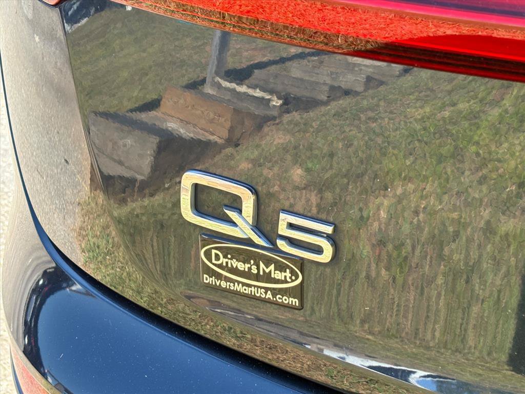 Used 2020 Audi Q5 2.0T Premium w/ Convenience Package AWD/4WD image 12