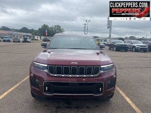 Used 2022 Jeep Grand Cherokee Overland w/ Luxury Tech Group IV image 10