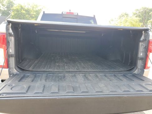 Used 2021 RAM 1500 Big Horn AWD/4WD image 9