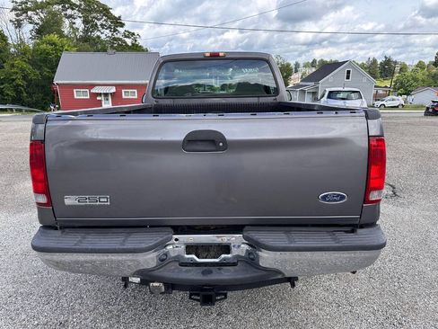 Used 2006 Ford F250 XL AWD/4WD image 14