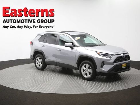 Used 2021 Toyota RAV4 XLE w/ XLE Grade Weather Package AWD/4WD image 50