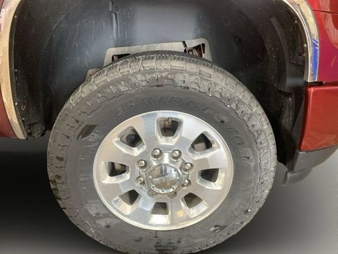 Used 2013 GMC Sierra 3500 Denali w/ Suspension Package, Off-Road AWD/4WD image 25