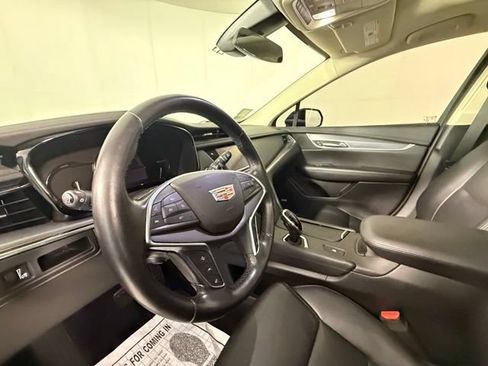 Used 2019 Cadillac XT5 Luxury FWD image 4