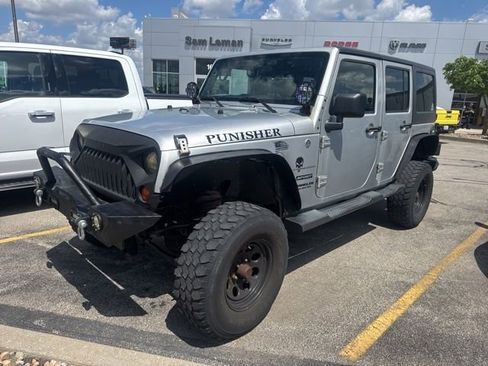 Used 2011 Jeep Wrangler Unlimited Sport AWD/4WD image 3
