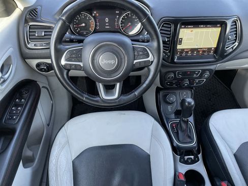 Used 2018 Jeep Compass Limited w/ Navigation Group image 11