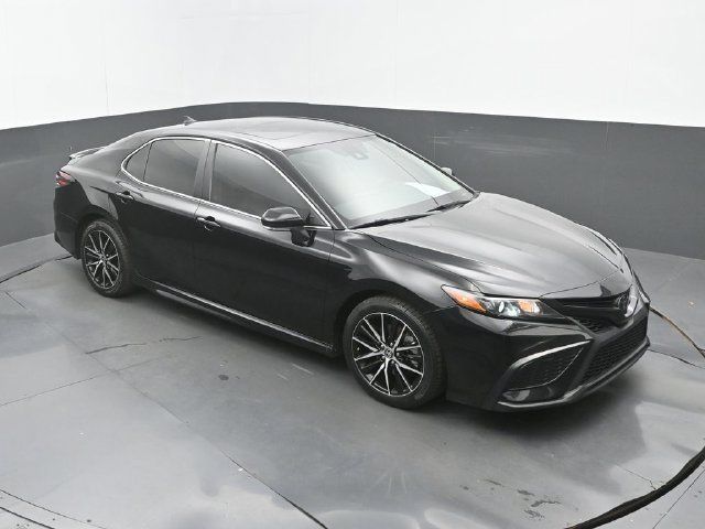 Used 2024 Toyota Camry SE FWD image 31