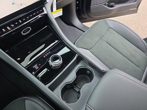 New 2026 Jeep Grand Cherokee Altitude AWD/4WD image 25