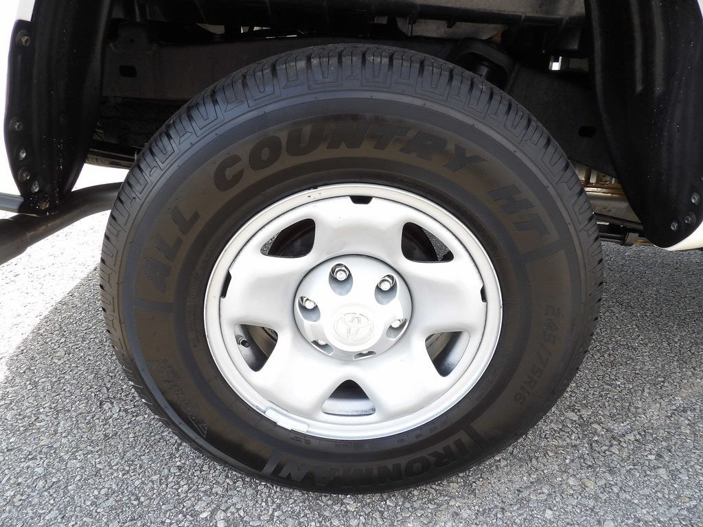 Used 2020 Toyota Tacoma SR RWD image 51