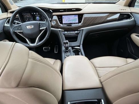 Certified 2024 Cadillac XT6 Sport w/ Platinum Package AWD/4WD image 15
