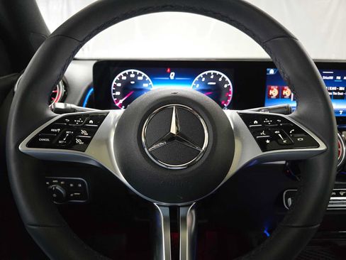 Certified 2026 Mercedes-Benz GLB 250 4MATIC image 26