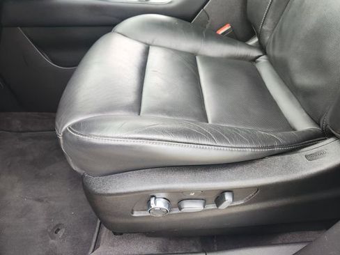 Used 2023 Cadillac XT4 Premium Luxury FWD image 24