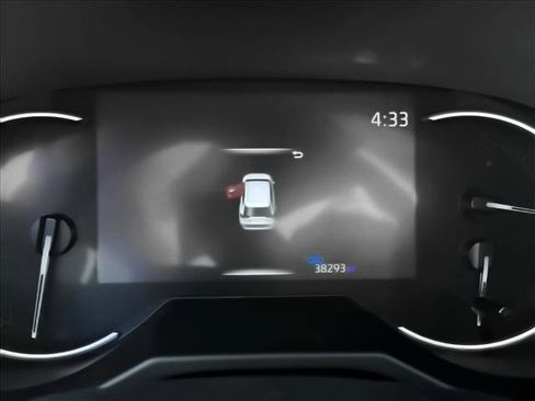 Used 2024 Toyota RAV4 Adventure image 12