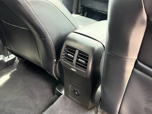 Used 2025 Ford Escape ST-Line AWD/4WD image 21